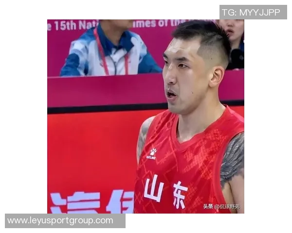 山东男篮热身赛惜败美国肯塔基传奇队陶汉林王岚嵚表现抢眼